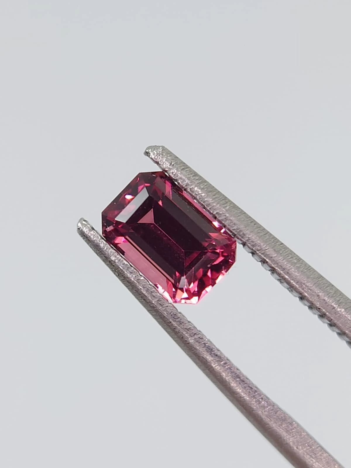 0.93 ct Natural stunning Umbalite Garnet from Malawi — view 4